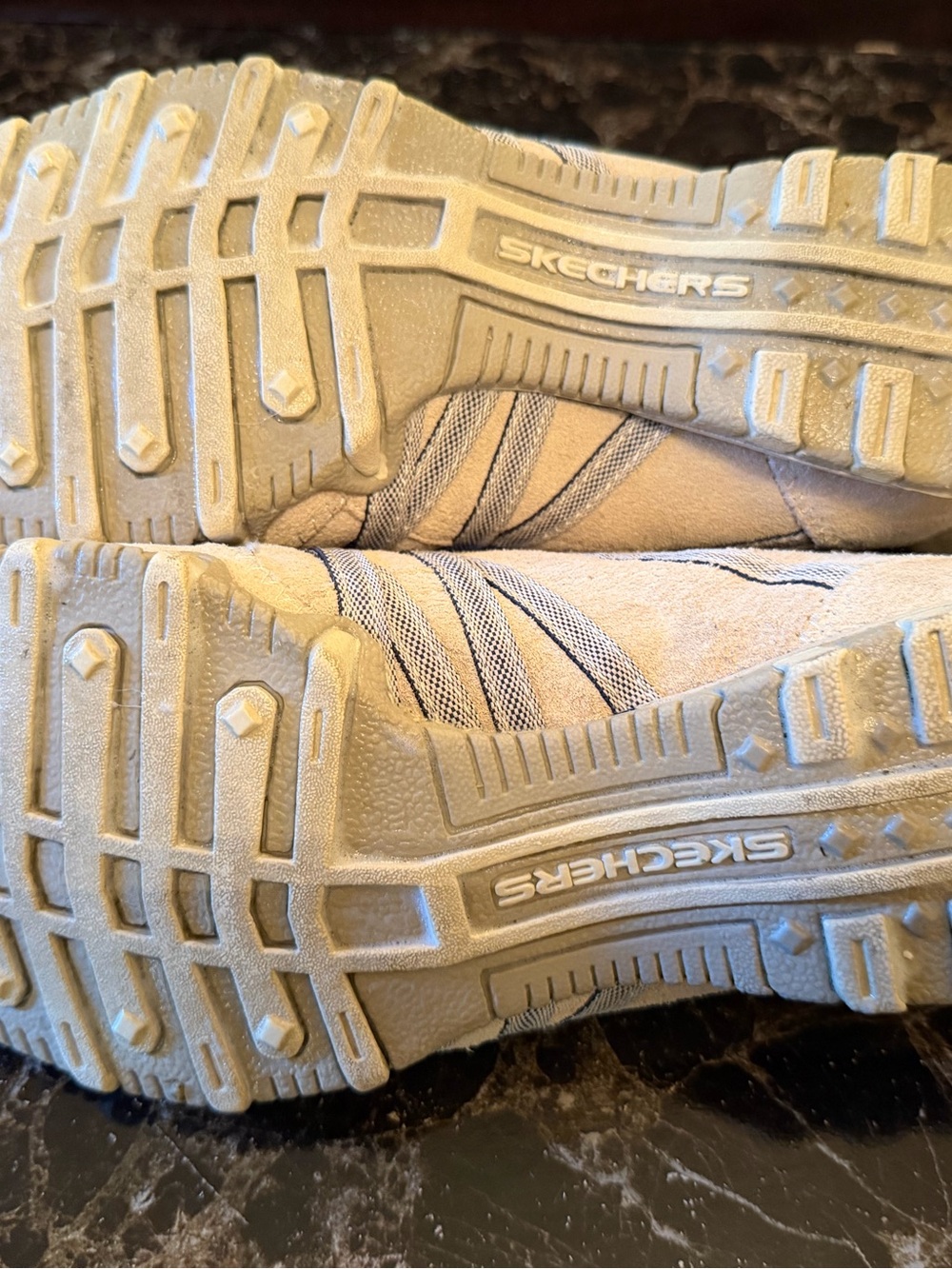 Skechers Women’s S 7 Light Gray Slip On Walking Shoes BungeeLace ComfortSneakers - Picture 3 of 5